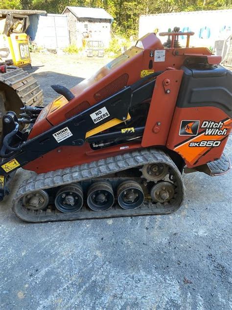 Used Ditch Witch SK850 Compact Track Loader for sale 